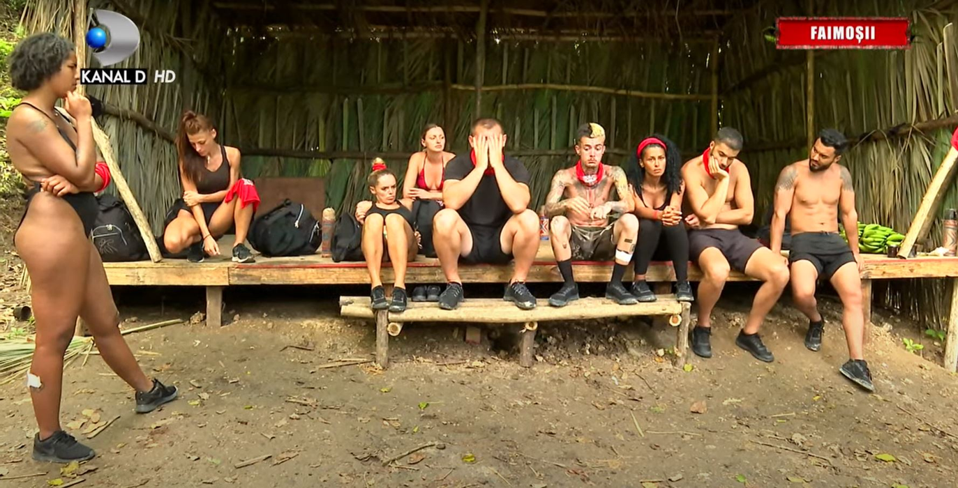 Jador a jignit-o pe una dintre colegele sale de la Survivor România: “Ești o balenă”. Iar Cătălin Moroșanu l-a taxat pe manelist | VIDEO