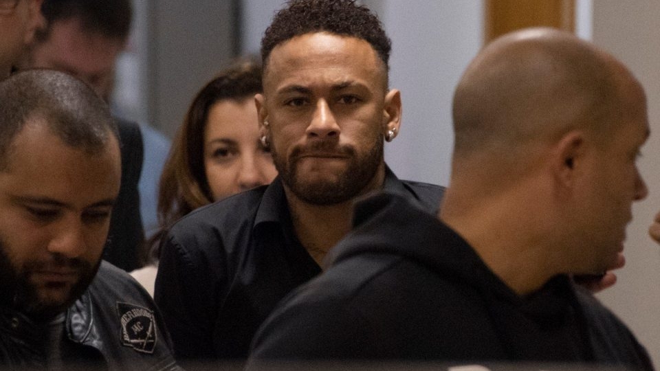 Neymar a fost audiat timp de cinci ore în procesul în care este acuzat de viol