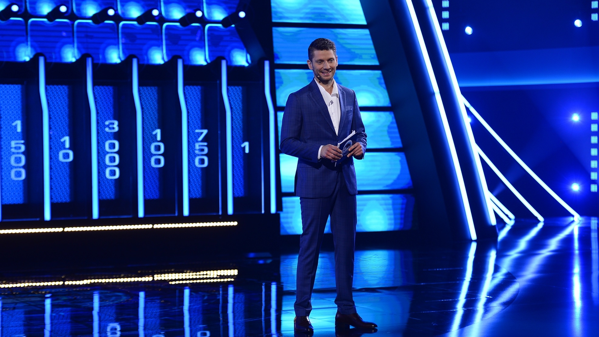 Schimbare majoră la Antena 1! Ce emisiune a fost "executată"