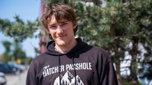 El este alpinistul de 23 de ani care a murit în timp ce făcea live pe TikTok. Mii de oameni au urmărit totul