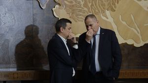 Guvernul direcționează 1,1 miliarde lei pentru infrastructura feroviară și rutieră. M. Ciolacu: DEx Craiova-Pitești și Autostrada de Centură București