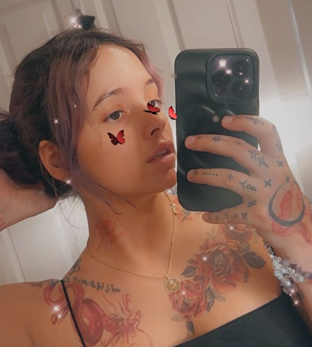 O influenceriță a fost găsită inconștientă într-un apartament din Seul. Familia le cere tuturor ajutorul