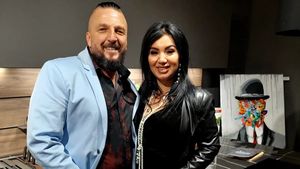 Adriana Bahmuțeanu candidează, din nou, pentru Primăria Capitalei?! George Restivan îi este alături partenerei sale: „Toți care o iubesc să o susțină”