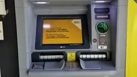 Metoda de furt din bancomat, care face ravagii! Specialiștii au rămas fără cuvinte când au văzut la ce s-au gândit infractorii