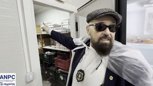 Ce a descoperit Piedone la o firmă care le duce mâncare elevilor din sectorul 5. Un copil a fost diagnosticat cu enterocolită