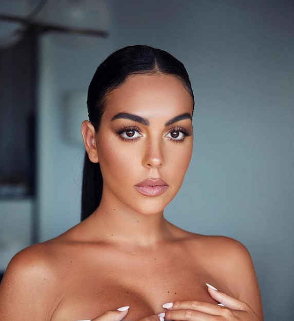 Georgina Rodriguez, iubita lui Cristiano Ronaldo, apariție incendiară pe Instagram, la scurt timp după a fost pus sub acuzare de Federație Engleză de Fotbal | GALERIE FOTO