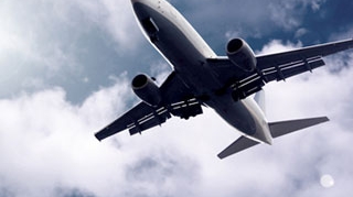 Un avion a aterizat de urgenta in Islanda, din cauza unui moldovean beat care a facut scandal