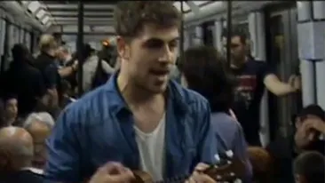 VIDEO Până unde poate merge sărăcia! Ce metodă originala a incercat un somer pentru a se angaja! Crezi ca a reusit?