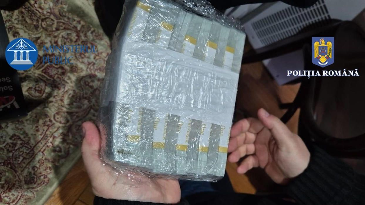 În podeaua locuinței lui Horațiu Potra, apropiat al lui Călin Georgescu, anchetatorii au găsit un seif în care se afla 1 milion de dolari