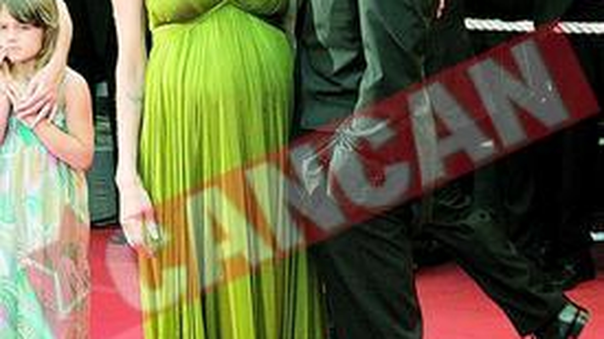 Angelina va naste pe 19 august