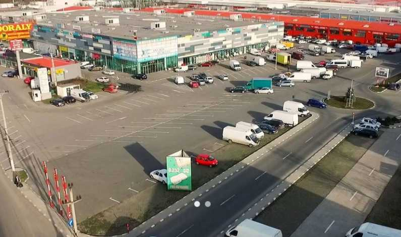 Parcul comercial Doraly