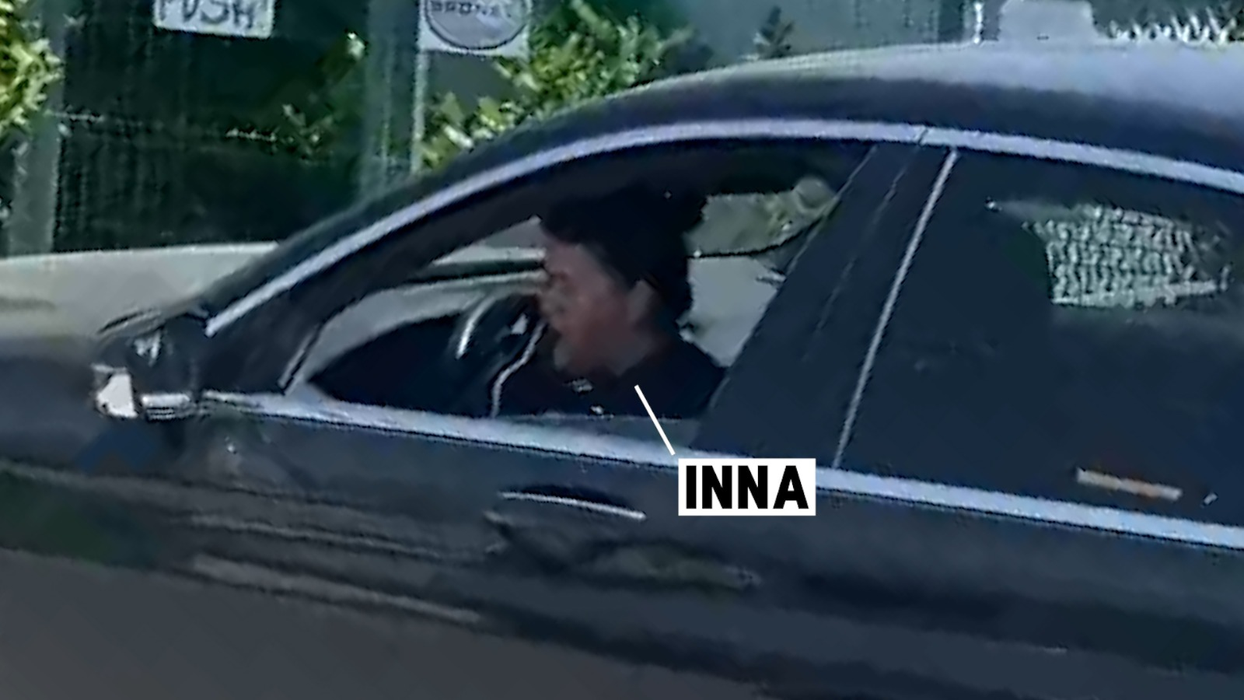 Inna și-a scos limba ștrengărește, înainte de a părăsi Vama Veche