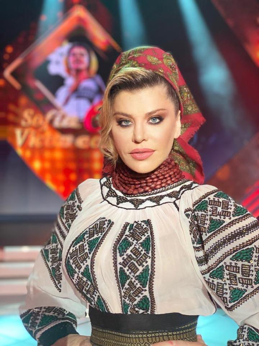 Loredana Groza, ipostază de infarct în sala de forță: ”Parcă ai fi o puștoaică de 20 de ani”