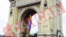 Expozitie de fotografii si exercitii militare, la Arcul de Triumf