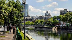 ANM a anunțat cum va fi vremea în București azi, 4 iunie. Caniculă și maxime de până la 26 de grade