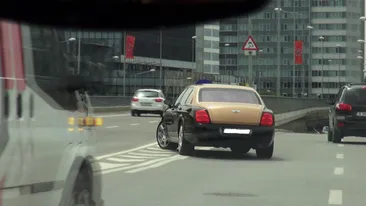 Irinel i-a vrajit pe parcangii cu sute de euro, dar i-a platit in lei! Uite cum a incurcat traficul!