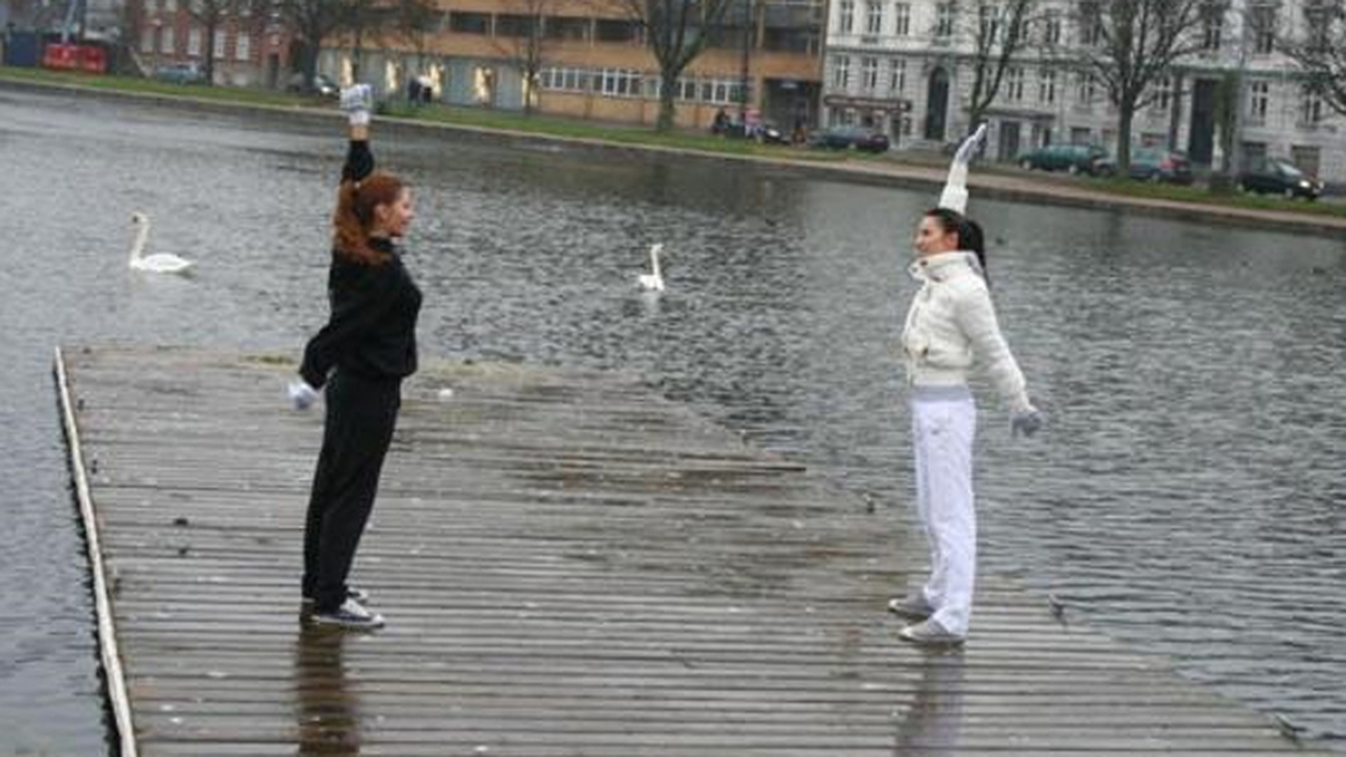 Diana "Iguana" face jogging zilnic in Danemarca! Alearga cate sapte kilometri in fiecare dimineata!