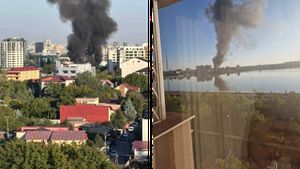 Incendii în București! Fostul cinematograf Gloria și niște containere de pe Lacul Morii au ars