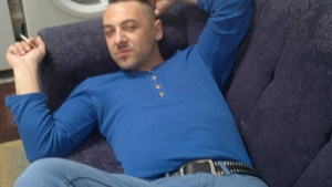Un cunoscut cantaret gay nu a avut bani sa se inscrie la Eurovision! Vezi despre cine este vorba!