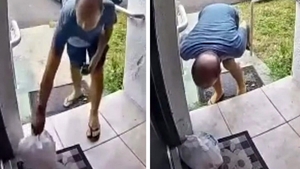 Cum s-a răzbunat livratorul din imagine, pentru că a primit un bacșiș "prea mic" pentru mâncarea comandată. Camerele de supraveghere au surprins momentul
