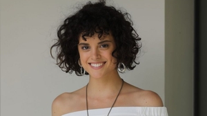 Diana Sar, top trei outfit-uri! Ce stil vestimentar abordează actrița din „Vlad”