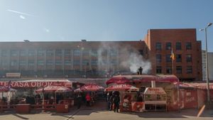 Discuții incredibile despre coronavirus: „Te-a cipuit și te controlează!”