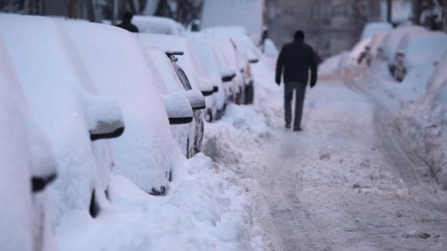 Vremea se schimbă radical! Aerul polar se întoarce în România! Când vin ninsorile