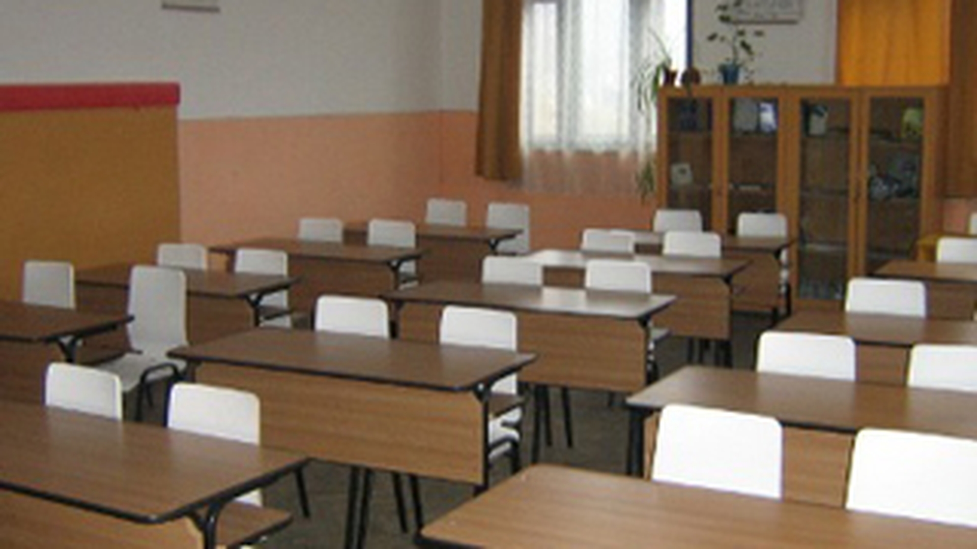 Elevii care au absente nemotivate nu vor mai primi alocatiile!