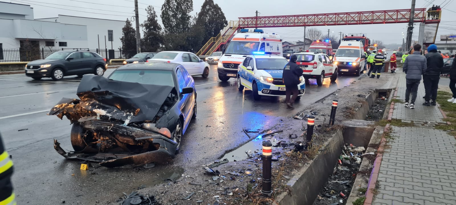 Tragedie în a doua zi de Crăciun, în Prahova. O femeie a murit, iar alte 4 persoane au ajuns la spital