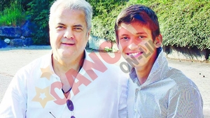 Si-a pictat o zvastica pe mana