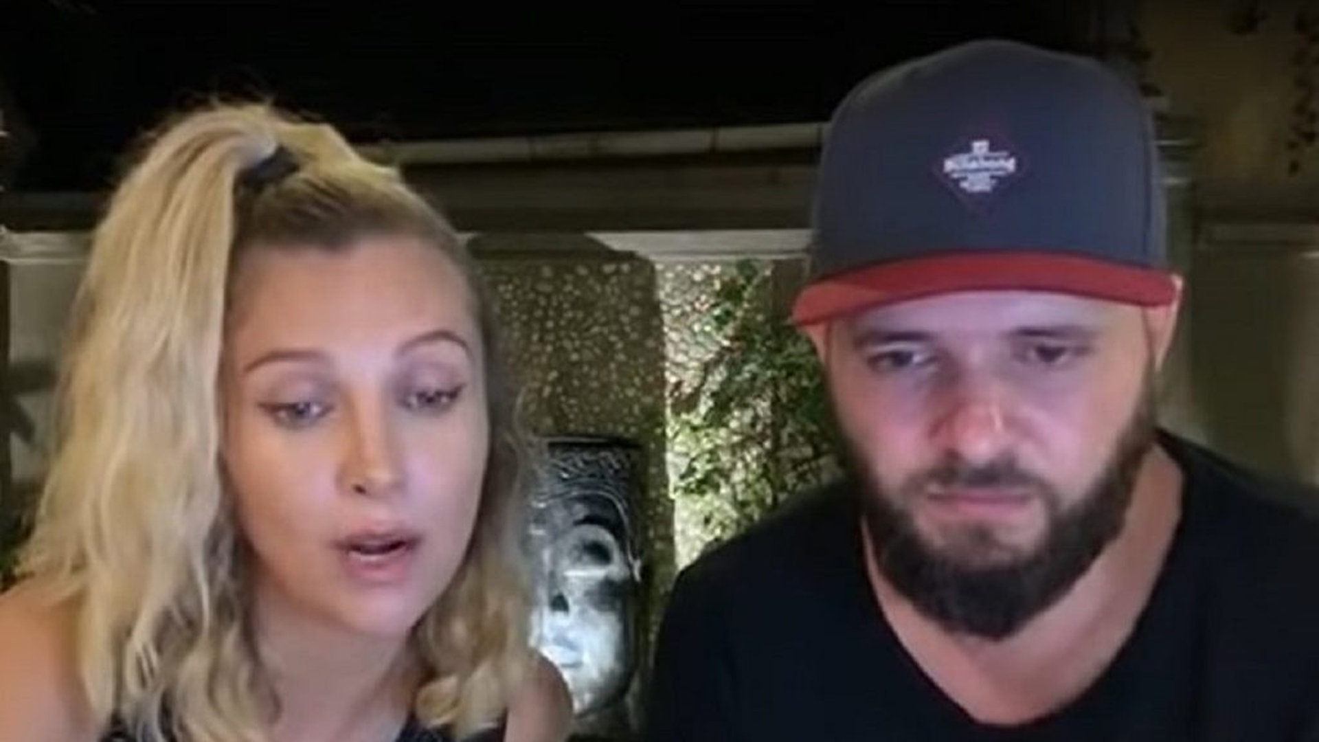 Probleme mari pentru Lora, după ce s-a infectat în Bali cu un virus periculos: „Ne-a spus să ne rugăm să nu fie COVID”