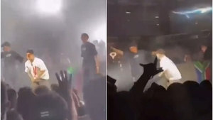 A murit pe scenă, în timpul concertului! Nimeni nu știe, momentan, cauza decesului