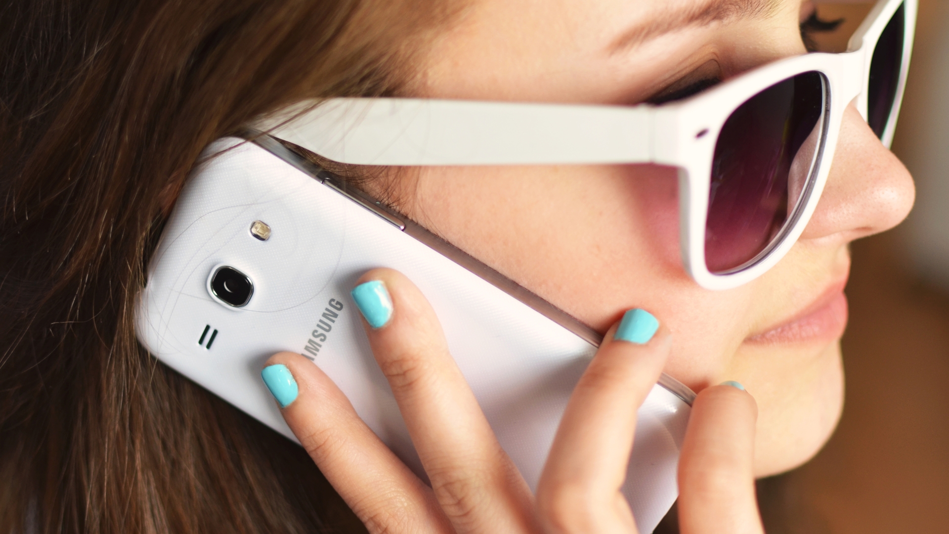 Cu siguranţă nu ştiai asta! Aşa îţi poţi ascunde numărul de telefon! E mai simplu decât ai fi crezut