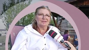 Magda Catone: "Așchia nu sare departe de trunchi". Nu bea, nu fumează, merge la mănăstire, dar...