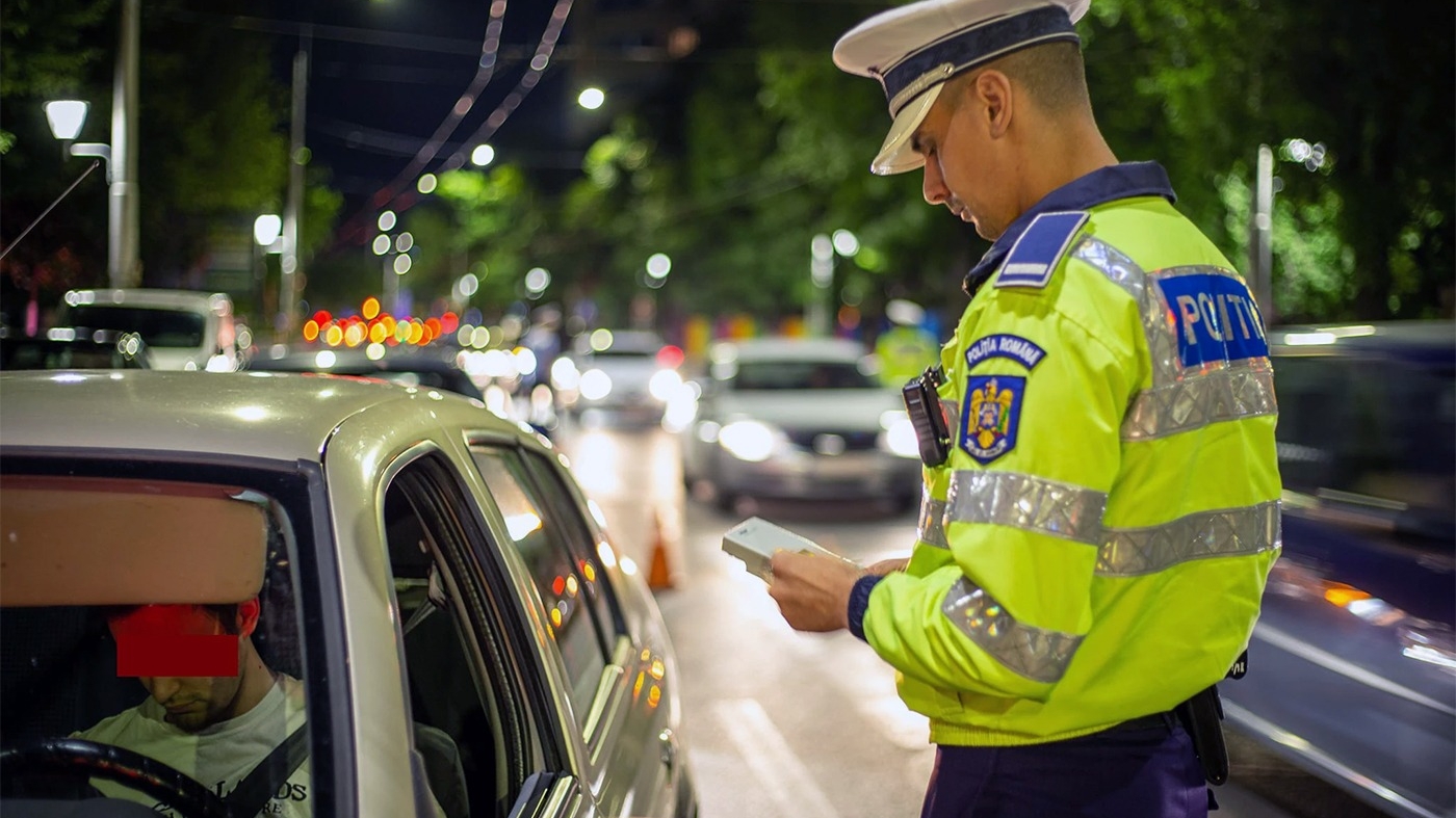 1.000 lei amendă pentru toți șoferii români care uită acest obiect banal acasă. Puțini știu că are termen de valabilitate între 2 și 5 ani