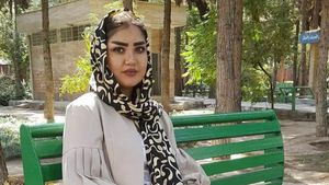 Cât de mult i s-a schimbat viața lui Mahtab într-o singură zi. A devenit, peste noapte, o femeie supusă