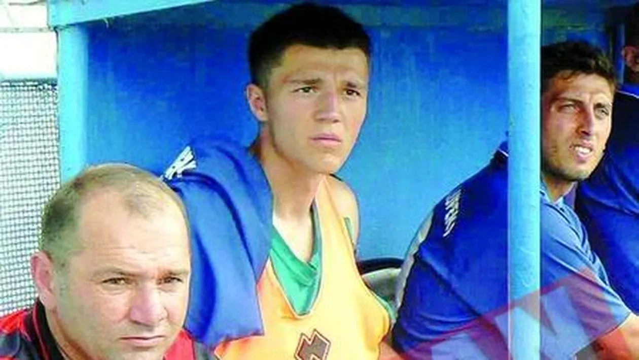 Un fotbalist a devenit miner, dar si maseur la echipa