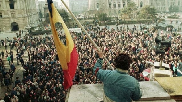 În ’89, avea 14 ani şi era simbolul luptei anti-Ceauşescu. Cum arată ”Gavroche al României” la 27 de ani de la Revoluţie