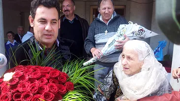 Mama lui Ion Dolanescu, condusa pe ultimul drum! Zeci de curiosi s-au adunat la cimitir
