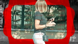 Așa nu ai văzut-o niciodată pe Romanița Iovan! Celebrei creatoare de modă nu i-a păsat nicio secundă!