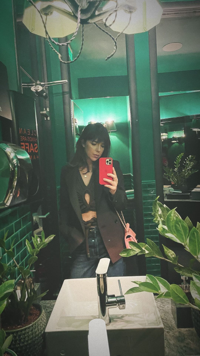 Iubitele fotbaliștilor s-au fotografiat la eveniment / Sursă foto: Instagram