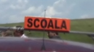VIDEO O femeie care facea scoala de soferi a provocat un accident cu sase victime!