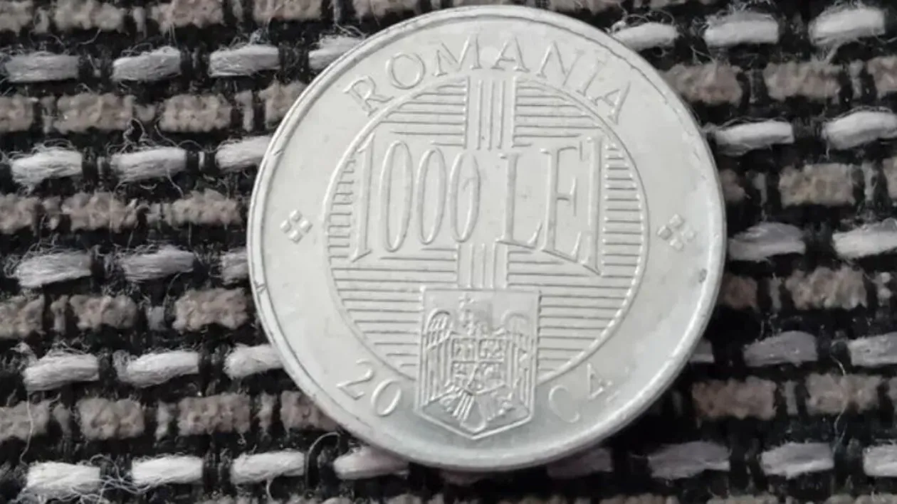 Mai ai așa ceva acasă? Prețul ireal la care se vinde o monedă de 1.000 de lei din anul 2004, acum, la două decenii distanță