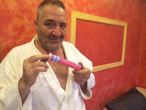 Nelson Mondialu’ s-a despărțit de nevastă și a plecat la hotel! ”Mai are rost să…”