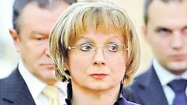 Daniela Andreescu vrea sa scape de rudele de gradul I! Fosta sefa de la Guvern a bagat divort