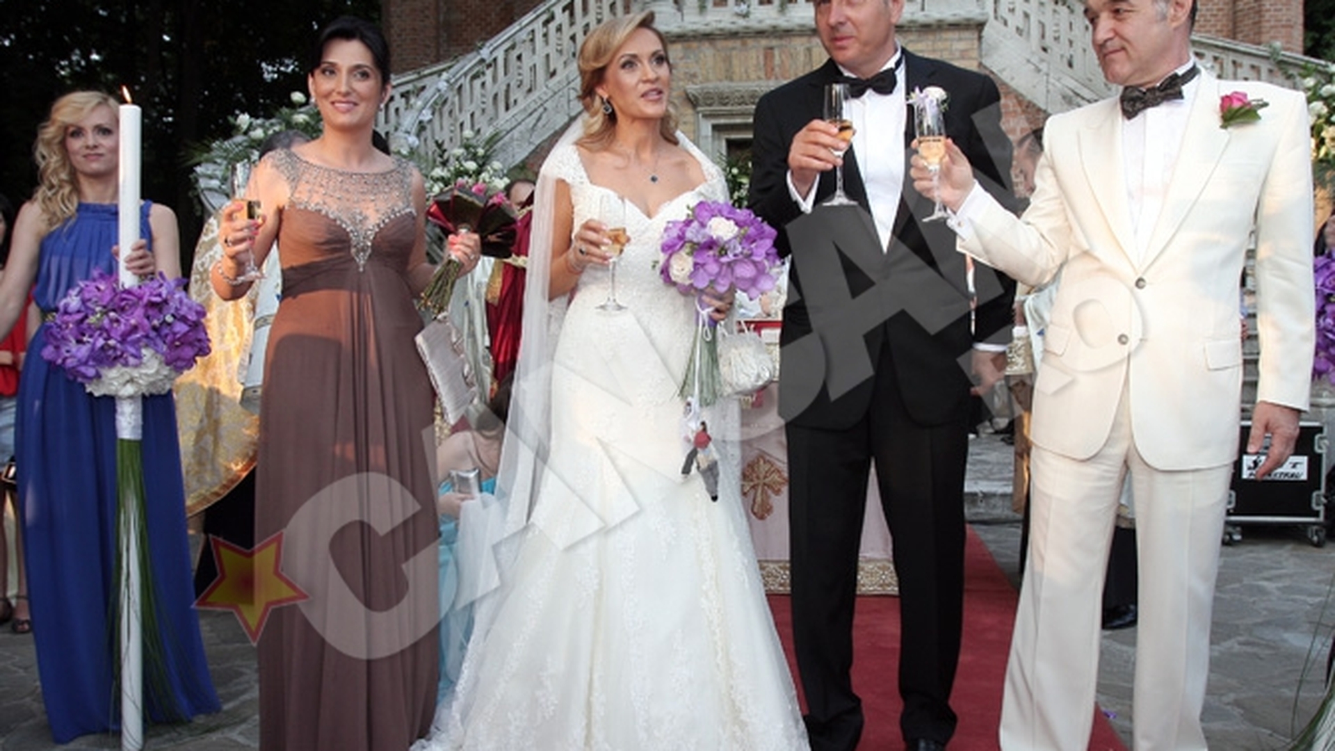 Vezi aici ce salariu are Gabi Firea! "Florin a insistat sa incheiem un contract prenuptial"