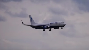 INCIDENT AVIATIC: Un avion care care a decolat din Bucureşti a luat foc | VIDEO