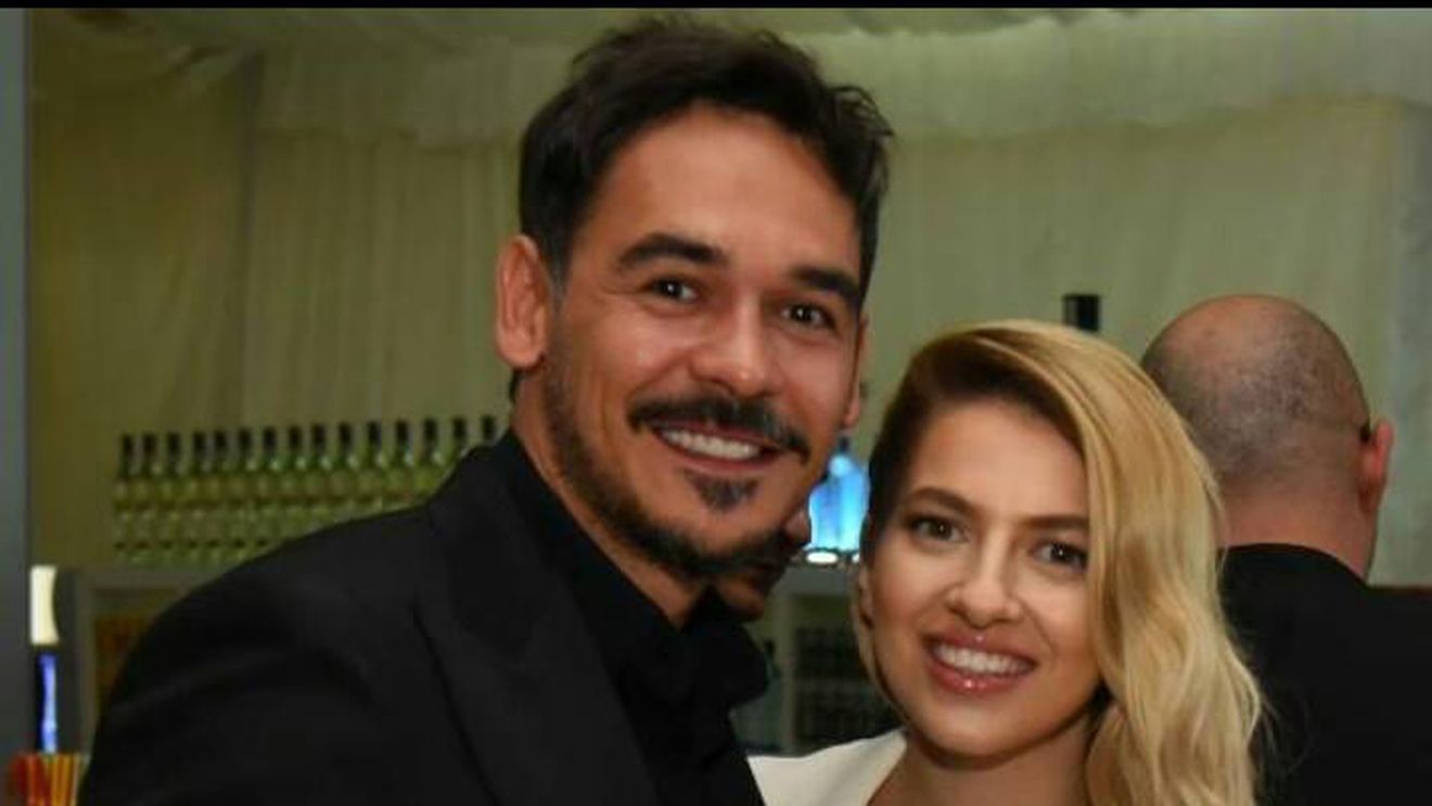 LIDIA BUBLE a fost cerută în căsătorie? RĂZVAN SIMION a dus-o la Paris şi i-a dăruit inelul. Cum arată bijuteria