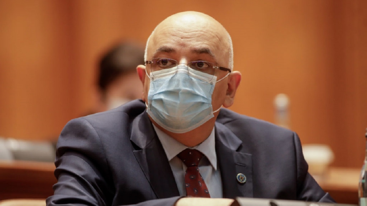 Raed Arafat, anunț pentru toți românii. Ce recomandări are șeful DSU, pentru cei care vor să-și cumpere concedii în străinătate
