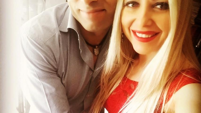 Nuntă mare în showbiz-ul românesc! Celebra cântăreața a fost cerută de soție: "Am spus da. Am și plâns, chiar nu mă așteptam!"